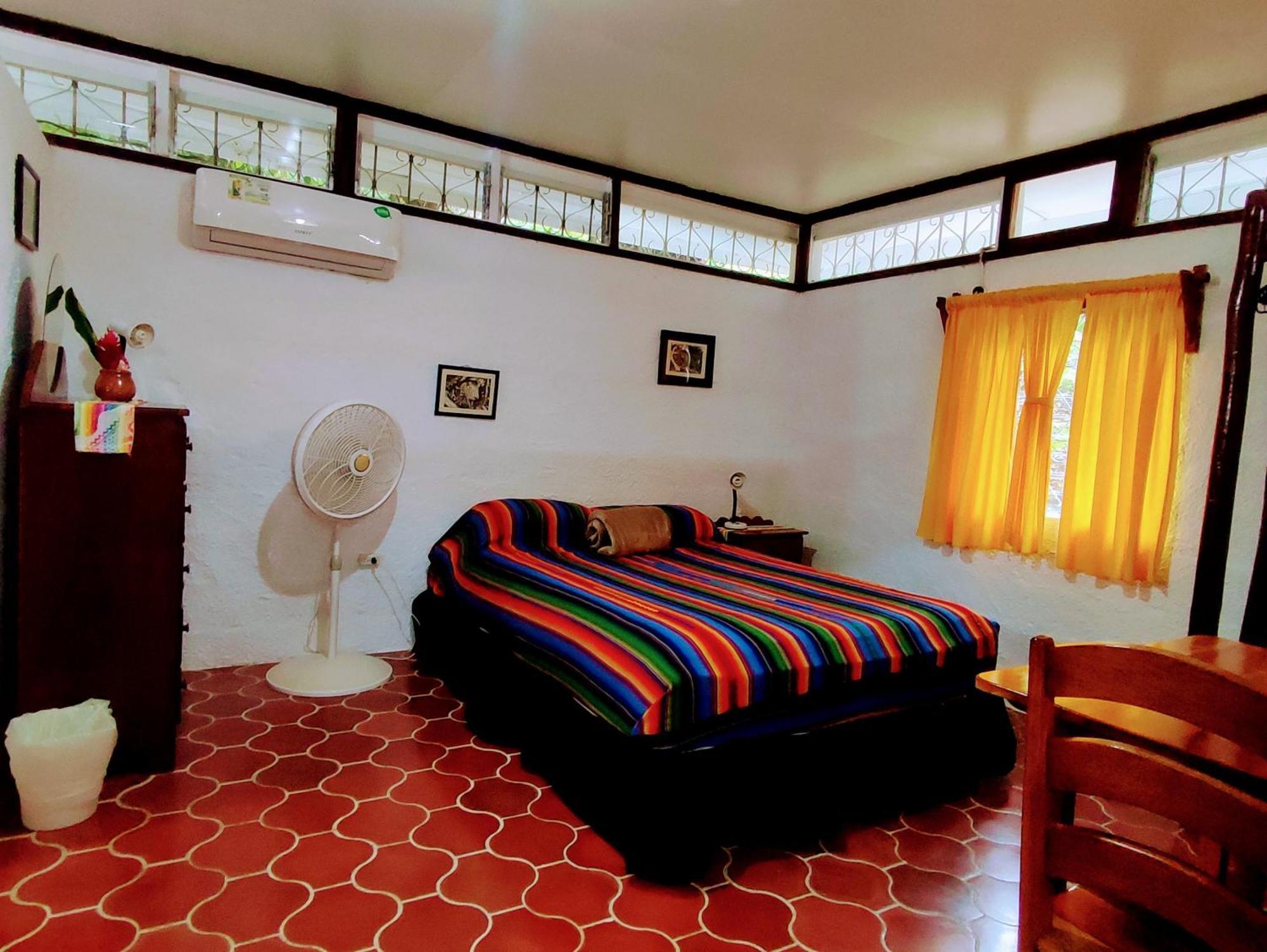 Maya Mountain Lodge San Ignacio Buitenkant foto