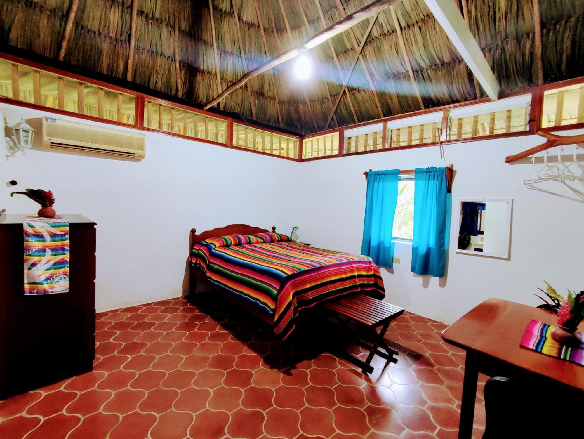 Maya Mountain Lodge San Ignacio Buitenkant foto